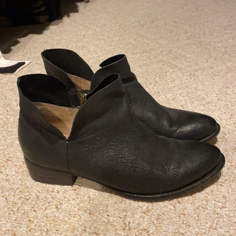 Black Seychelles leather ankle boots 7.5